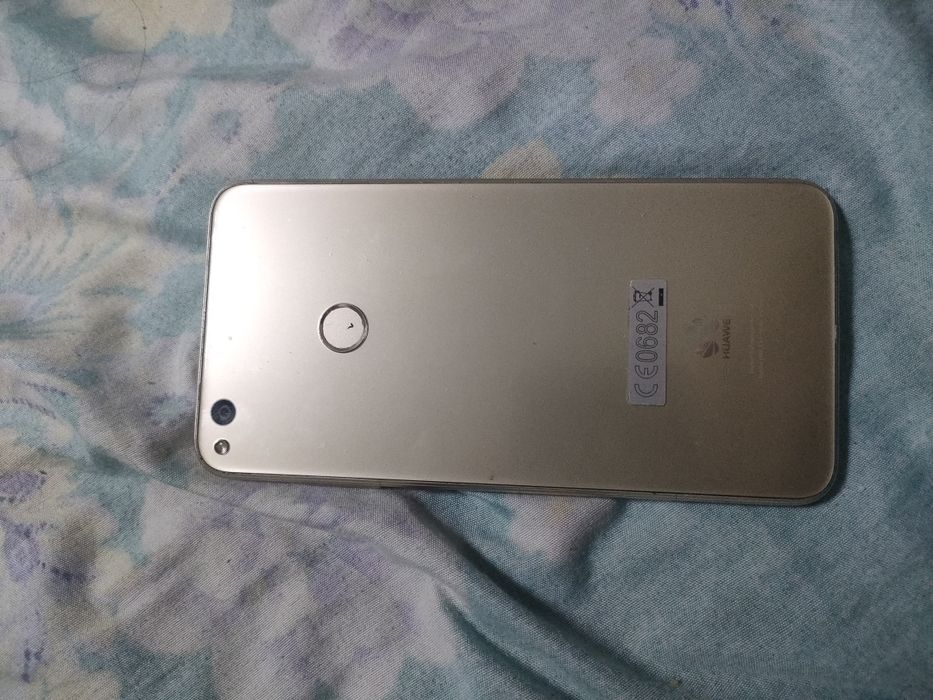 Продам Huawei P 8 lite
