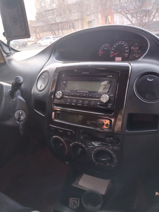 Авто машина Geeli mk