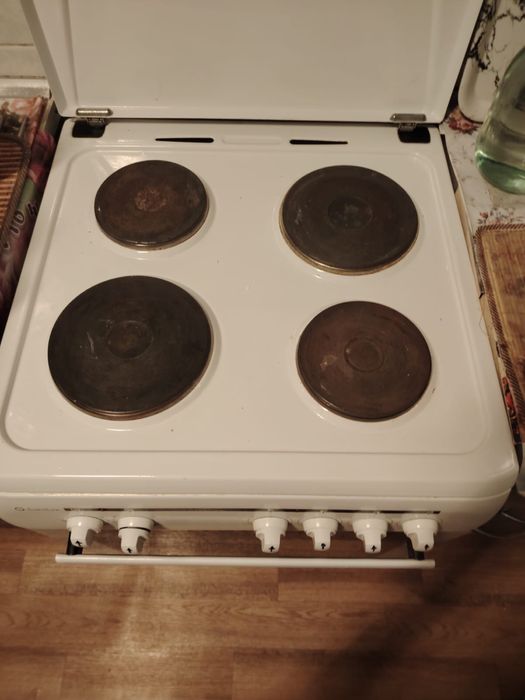 продам эл. плиту