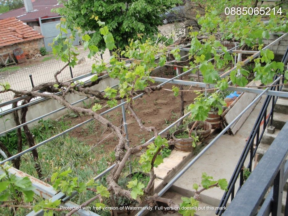 Собственик продава масивна къща в с.Бенковски, на 12км. от гр.Варна