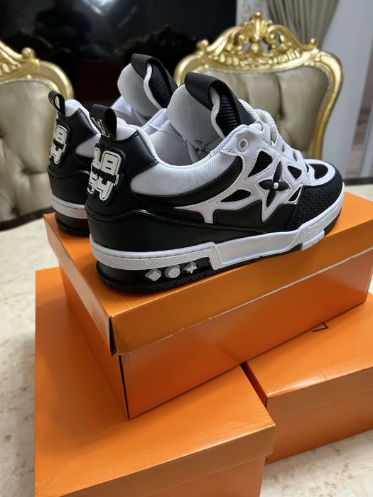 Adidasi Luis Vuitton nou