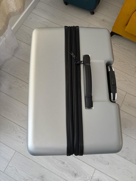 Продам чемодан Samsonite XL размера