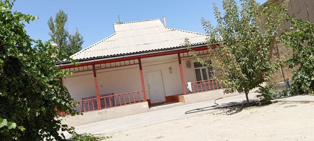 Сарыағаш қаласында үй сатылады.