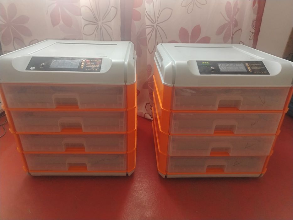 Продам 2 инкубатора