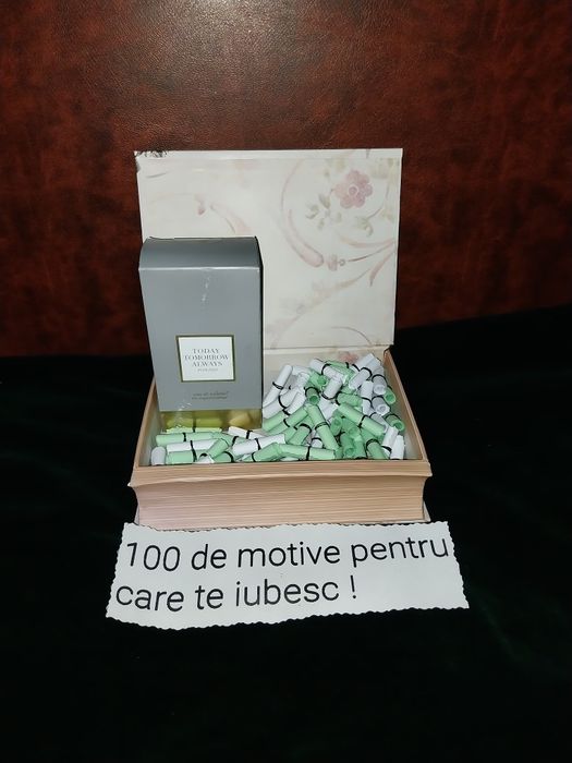 Seturi 100 de motive pentru care te iubesc  plus parfum avon