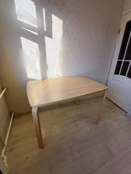 Продам Стол кухонный