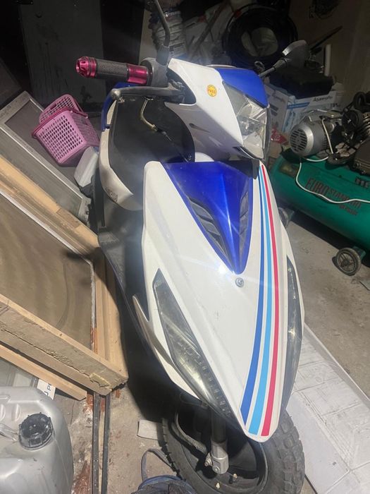 Продам скутер 125 кубиков