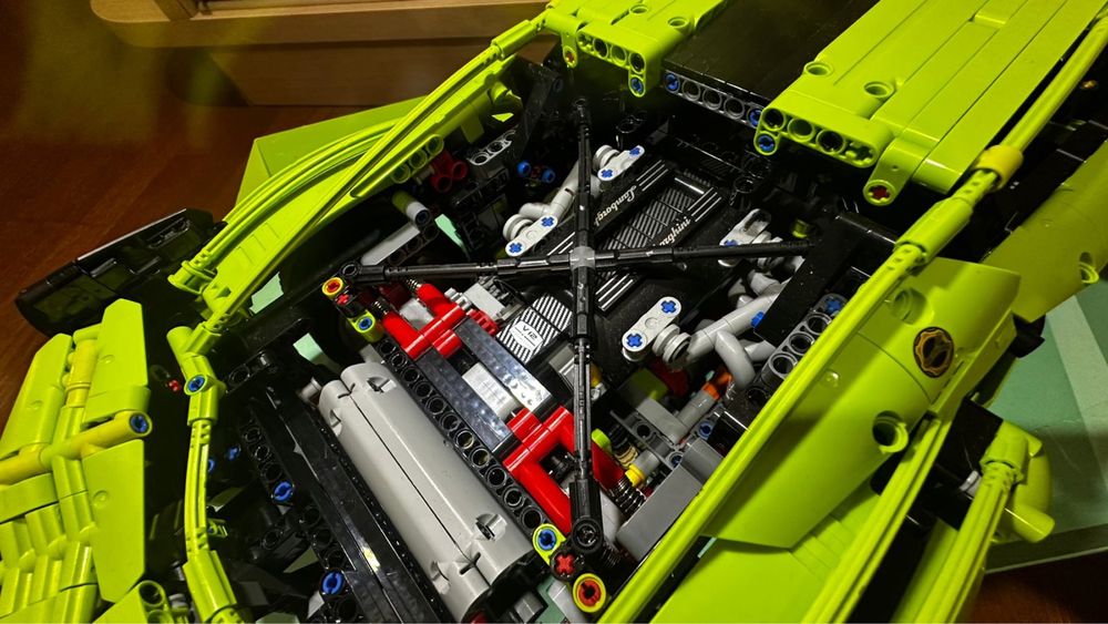 Lego Technic Lamborghini 42115 Лего Техник Ламборджини 42115