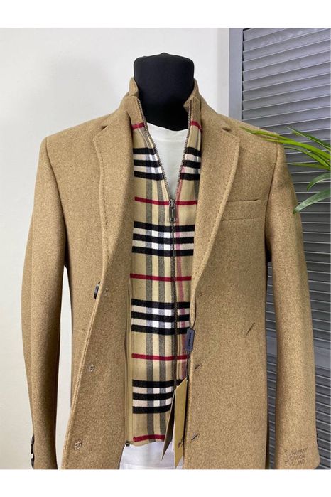 Продам Оригинальное пальто Burberry