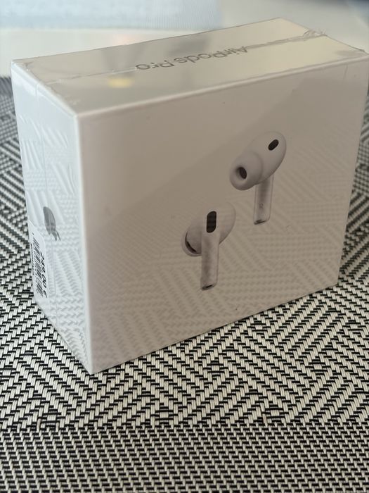 Air pods pro sigilate albe