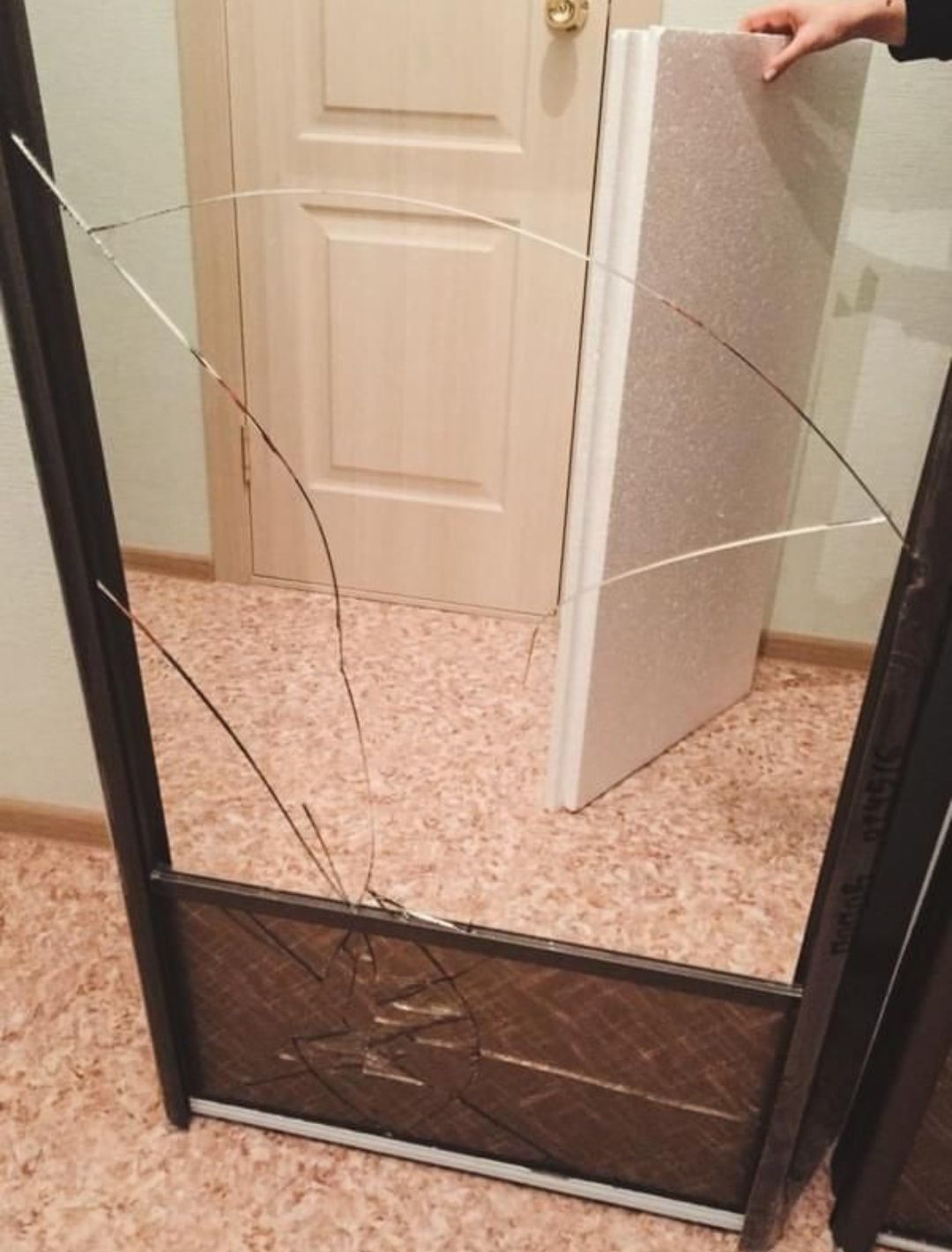 ремонт зеркал двери шкафа