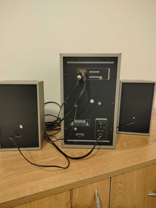 Субуфер с колoни