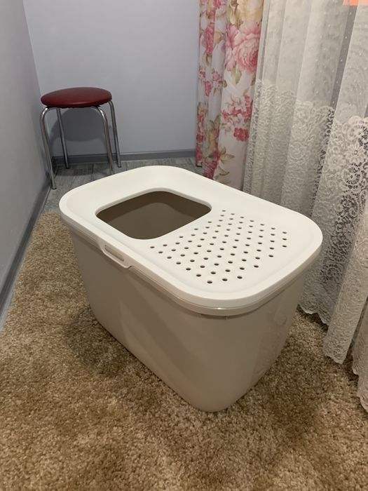 Туалет для кошек, не рассыпается наполнитель