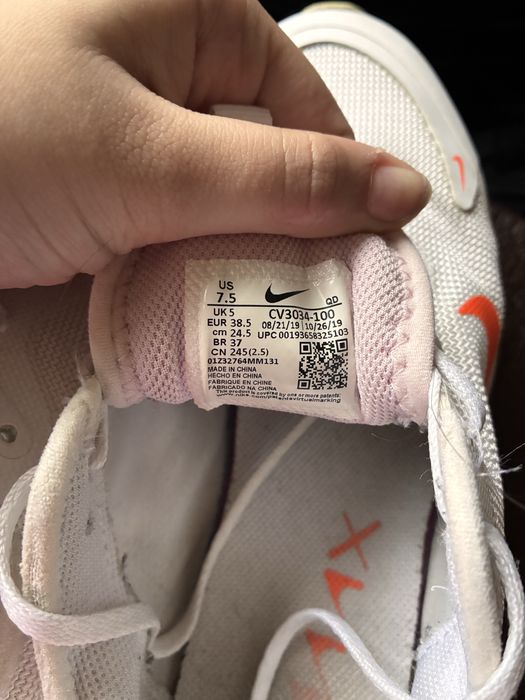 Nike маратонки 38,5 номер