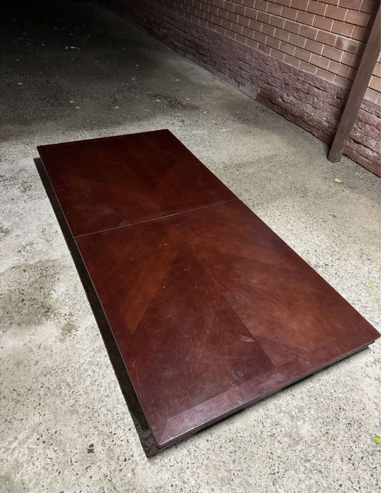 Продается Малайзиский стол