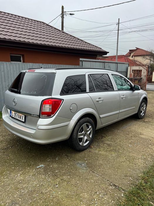 Vand Opel Astra H Facelift 1.7 CDTI, 2013 Euro 5 schimb cu Iphone 17