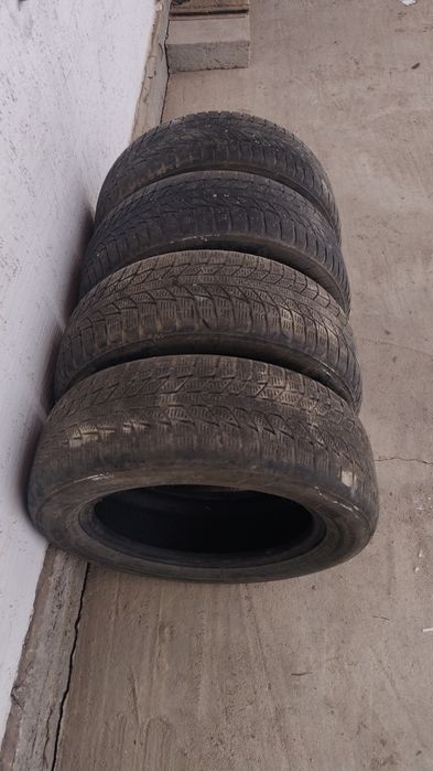 Продам зимнию резину