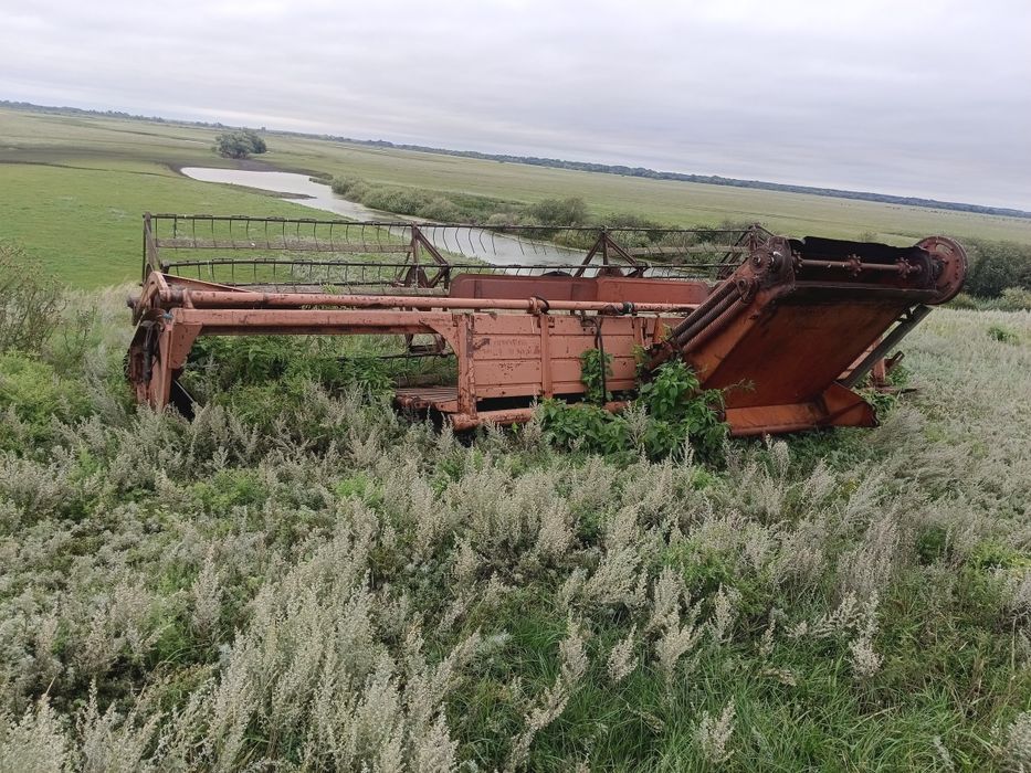 Продам жатку от нивы 6м