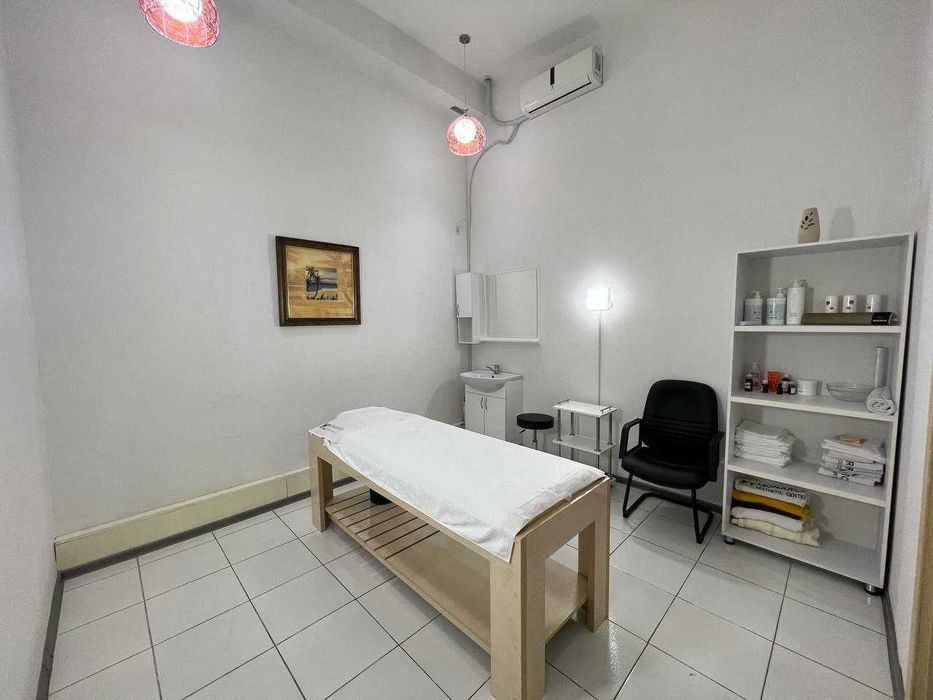 Кабинет в элитном центре, для косметолога и др. Косметолог учун хона.