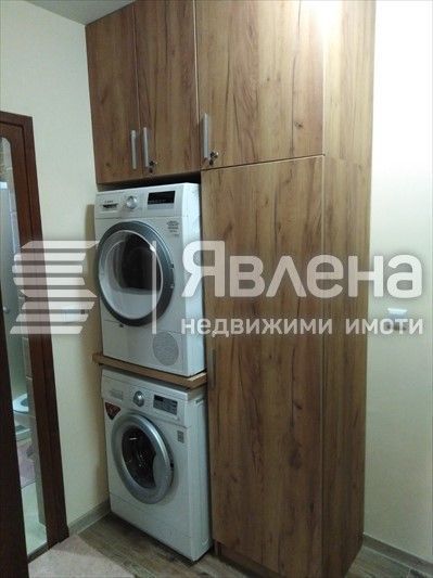 Обзаведен двустаен апартамент във Виница