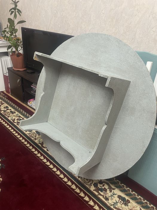 Продам круглый стол