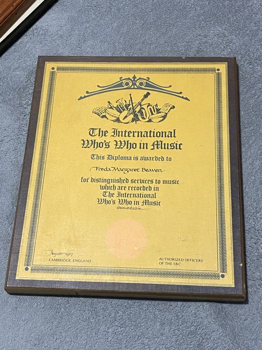 Diploma de muzica din lemn