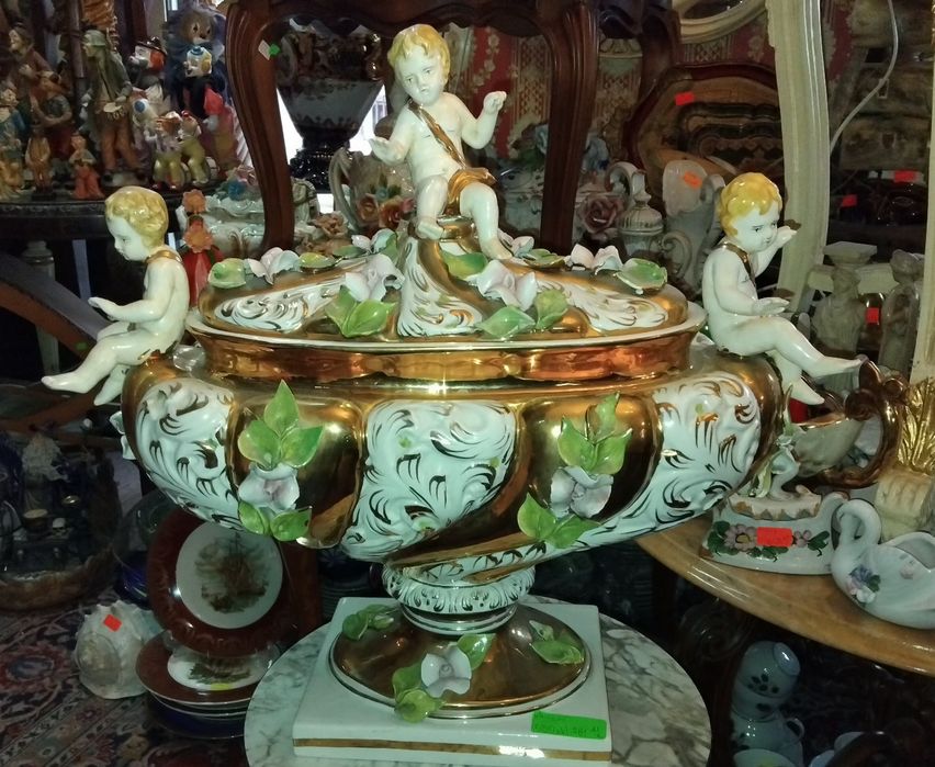 Два стилни, уникално красиви супника.