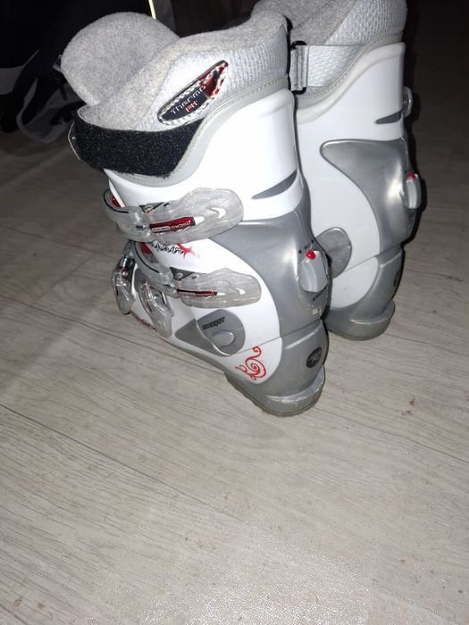 Комплект ски обувки Росиньол и ските Head