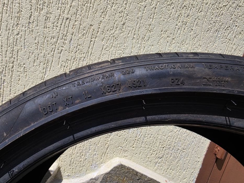 2 бр. летни гуми 265/35/21 Pirelli NFO DOT 4921 3,5 mm
