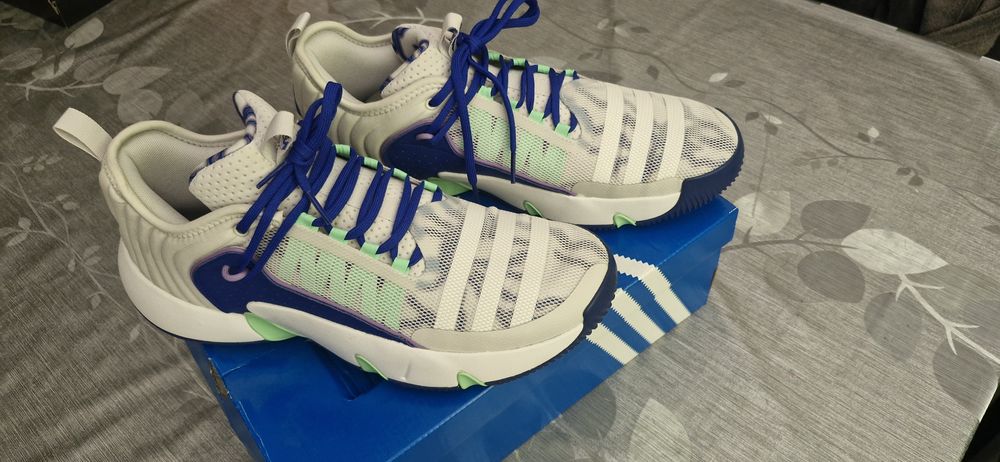 Баскетболни обувки adidas TRAE UNLIMITED J