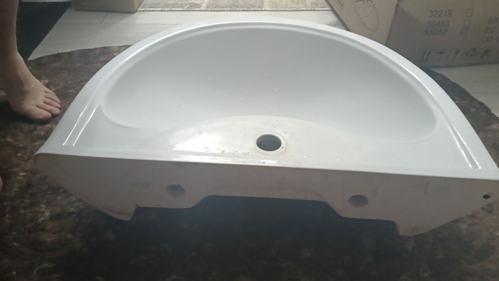 Продам в хорошем состоянии умывальник