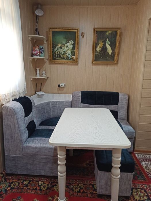 Мягкий кухонный уголок