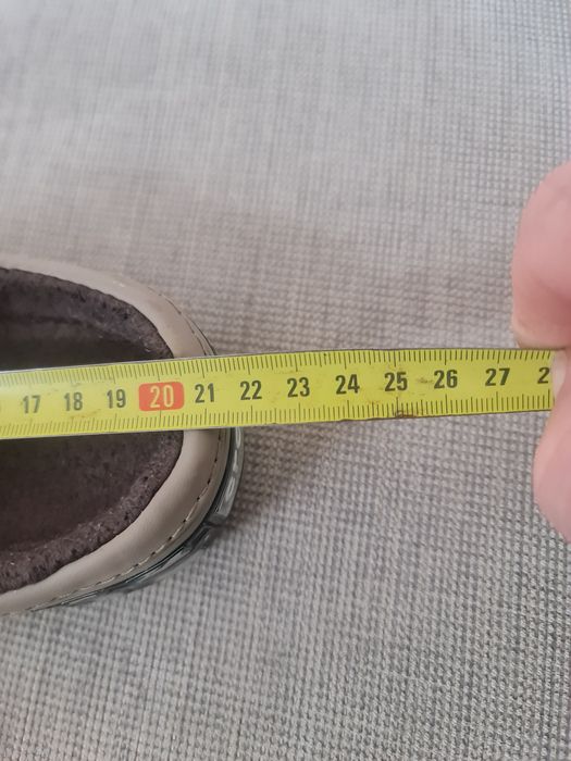 Vând papuci crocs originali pentru copii