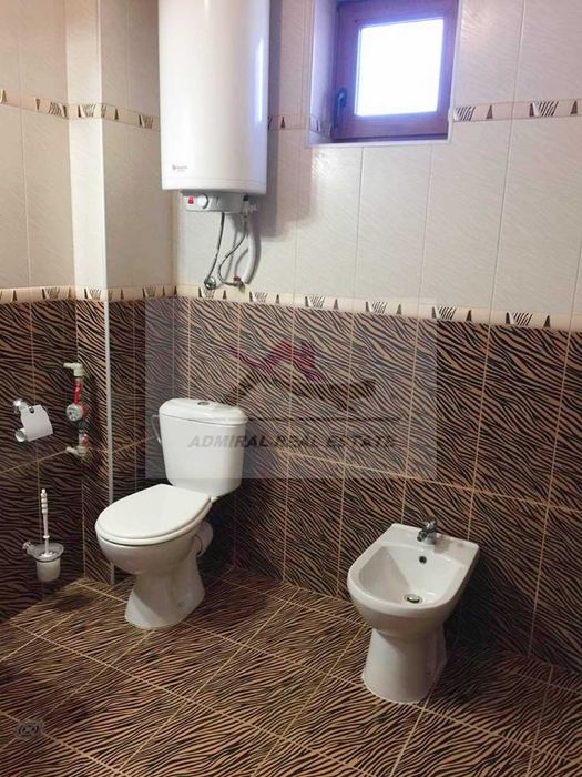 Дава се под наем Тристаен апартамент в Варна, Бриз - 150 кв.м за 1000 € - Снимка #4