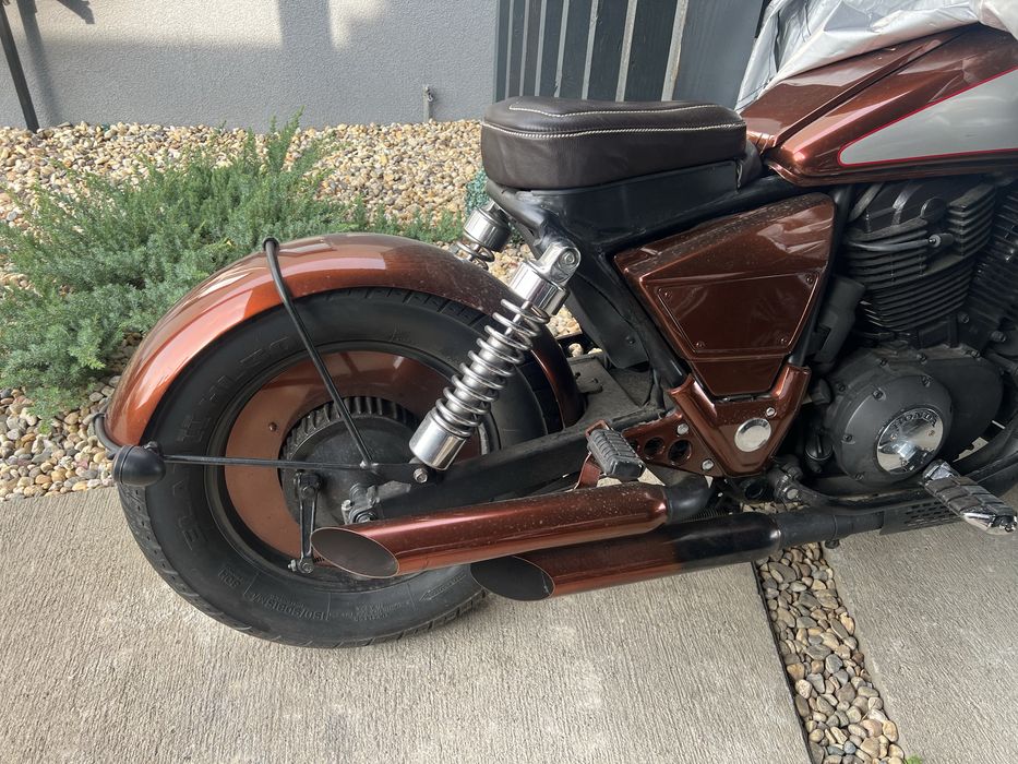 Honda shadow 1100(bobber)