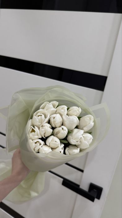 Букет 17 и 15 тюльпанов