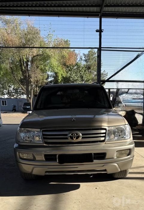 Продам Toyota LAND CRUISER 100 в идеальном состоянии