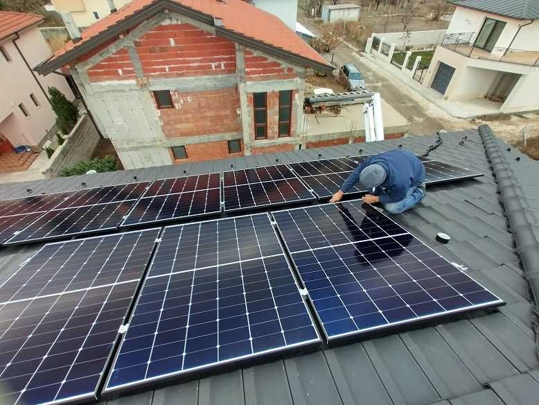 Изграждане на фотоволтаични системи.