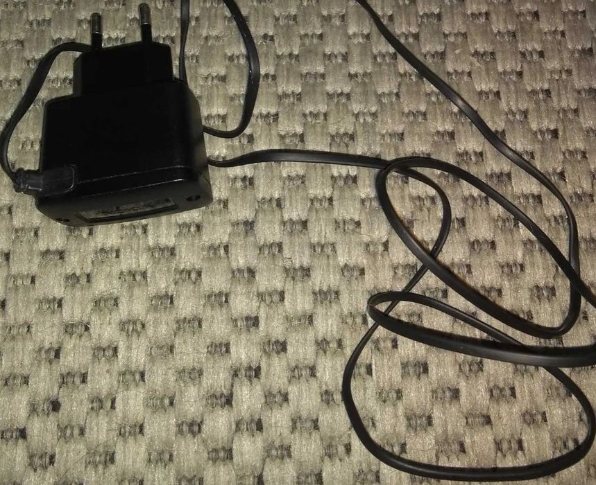 Продам зарядное устройство Nokia (без штекера)