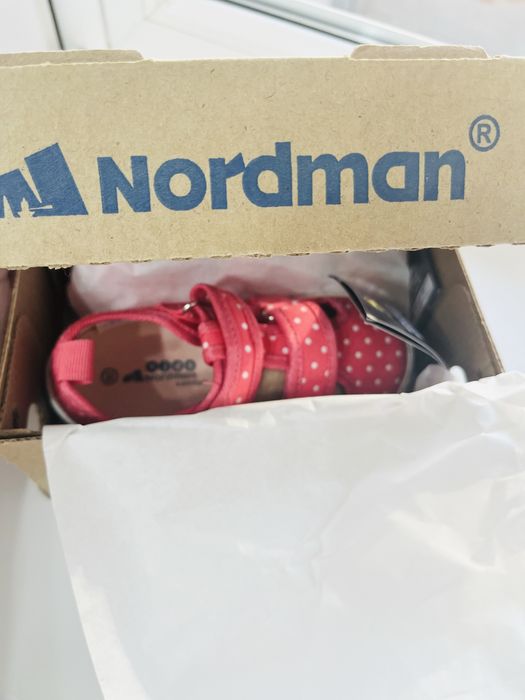 Сандали на девочку