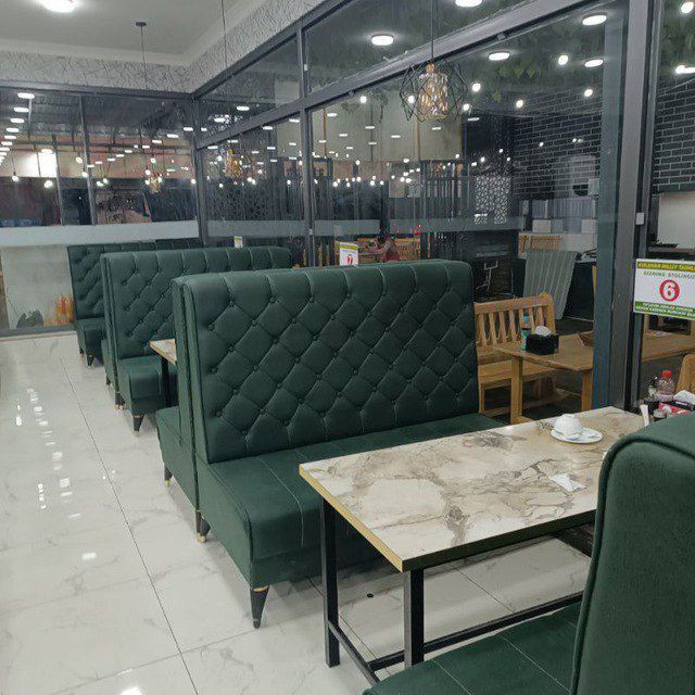 Oshxona va kafelar uchun mebellar toʻplami