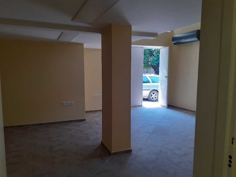 Магазин под наем в Центъра