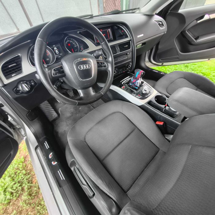 Vând Audi A5 cupe