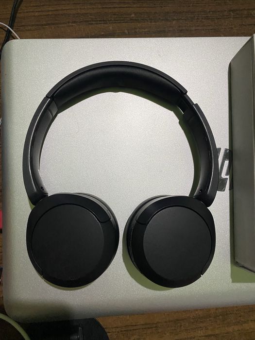 Наушники Sony WH-CH520