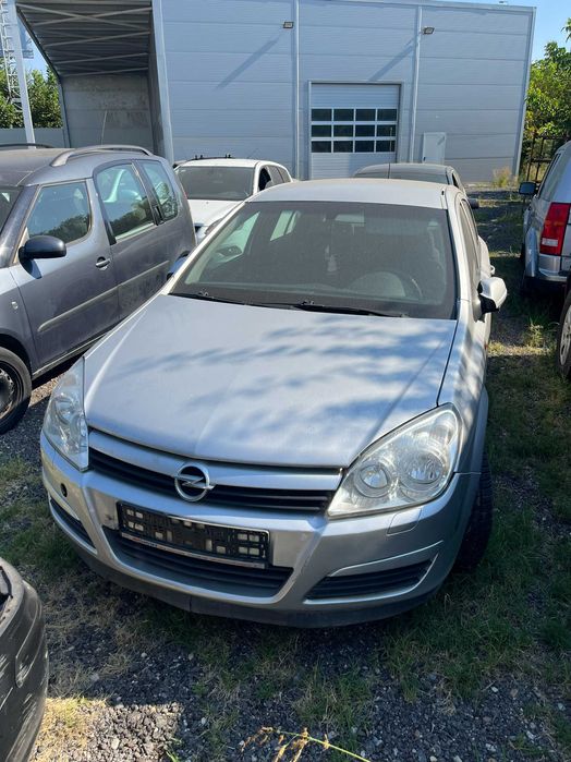 Dezmembrez Opel Astra H hatchback gri argintiu Z157 1,7 CDTI 2005