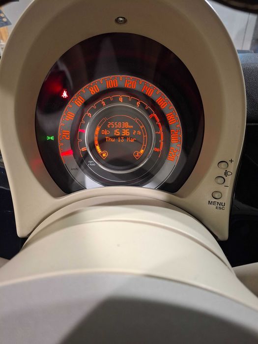 Фиат 500 1.2 бензин