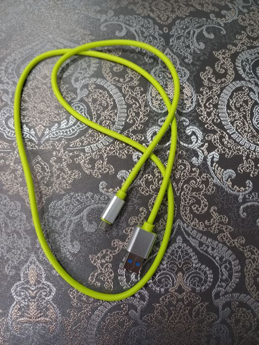 Продам самсунг J330