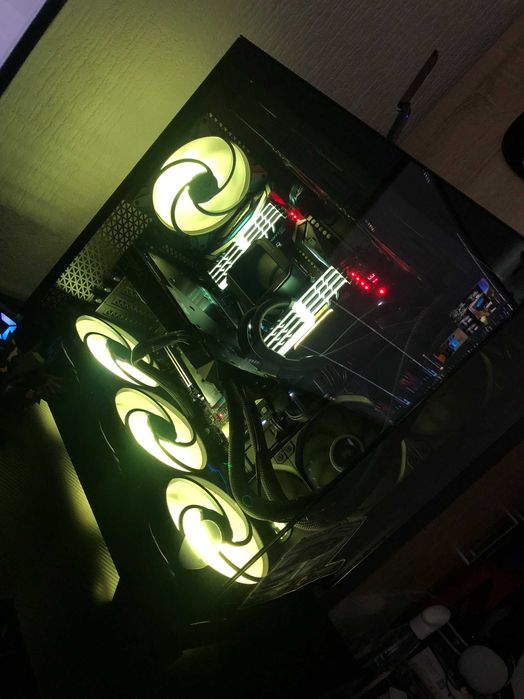 4K PC за стабилен гейминг - RTX 4090, 64GB RAM + 4к Монитор (240Hz)