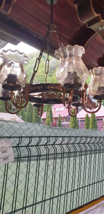 Candelabru vechi perfect funcțional