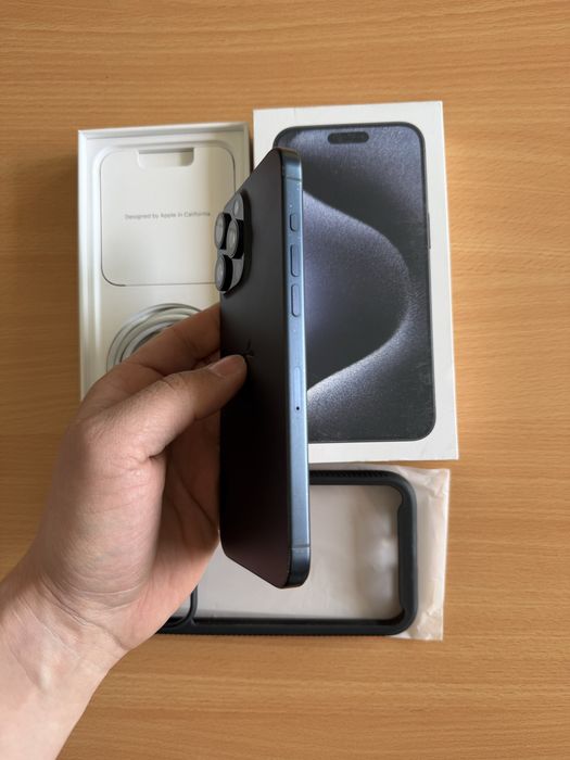 De vanzare iPhone 15 Pro Max Blue Titan, 512Gb- pret fix